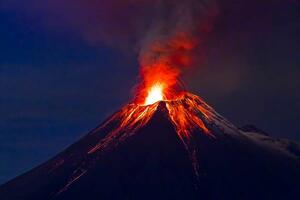 Proradio vulkan u Peruu, erupciji prethodile dvije snažne...