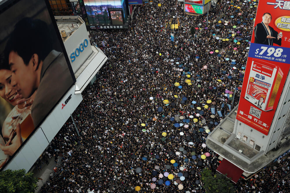 Sa protesta u Hong Kongu, Foto: TYRONE SIU