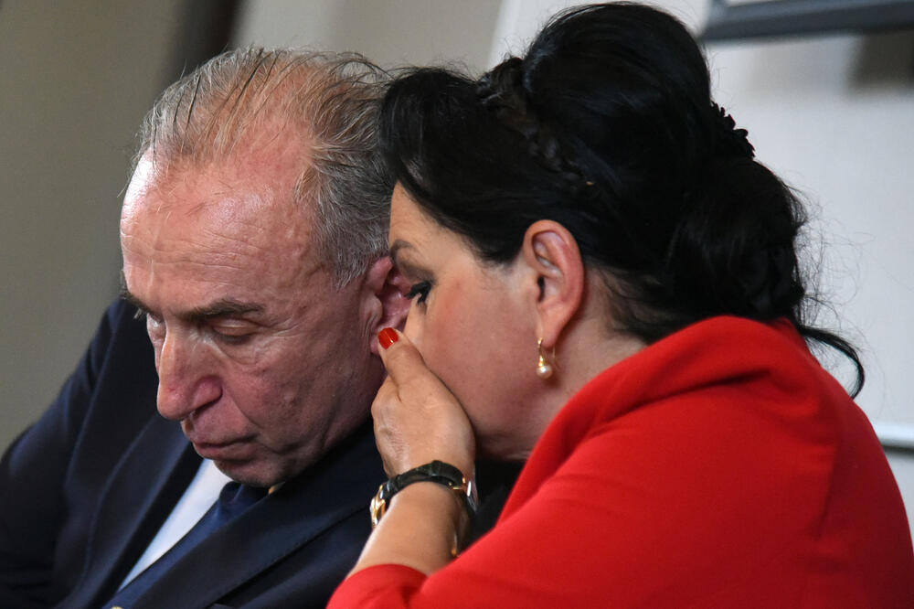 Problem nedostatak odgovornosti: Stanković i Medenica, Foto: Boris Pejović