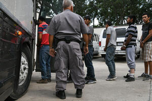 Amerika uvodi brži proces za deportaciju migranata