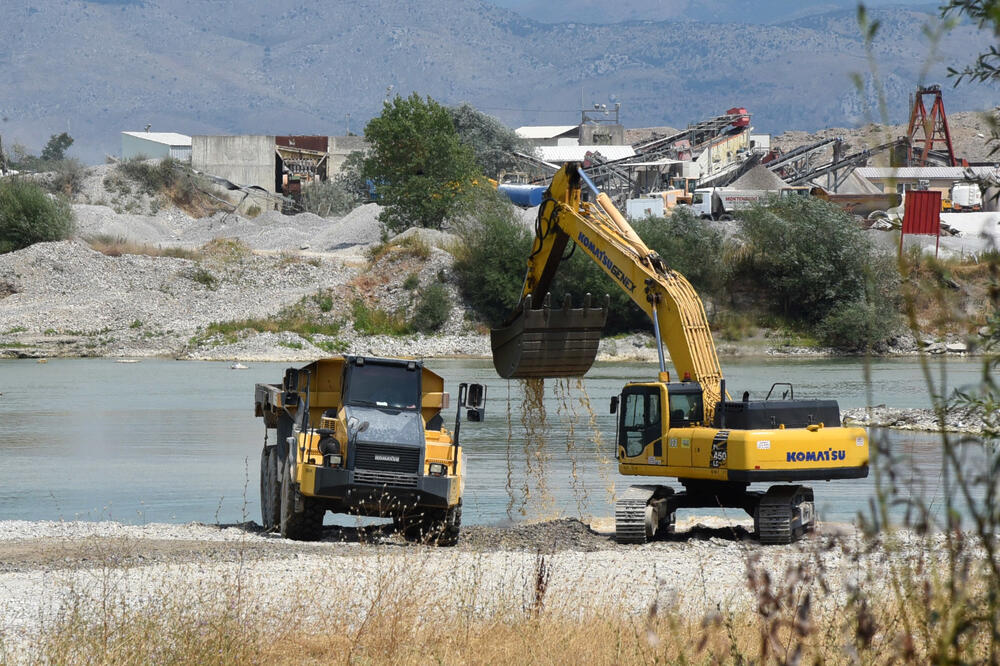 Devastacija korita Morače, Foto: Luka Zeković