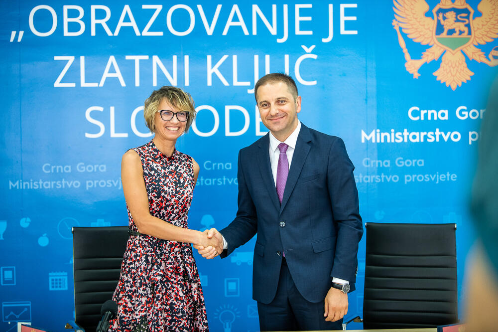 Sa potpisivanja sporazuma: Cibulskaja i Šehović, Foto: Miloš Vujović