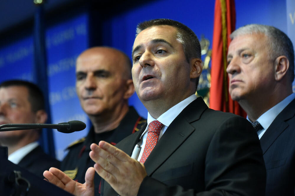 Veljović na današnjoj pres konferenciji, Foto: Boris Pejović