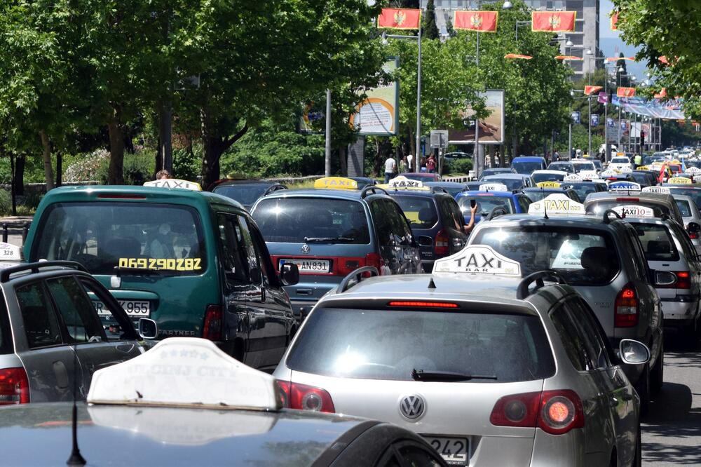 Sa jednog od protesta taksista, Foto: Luka Zeković