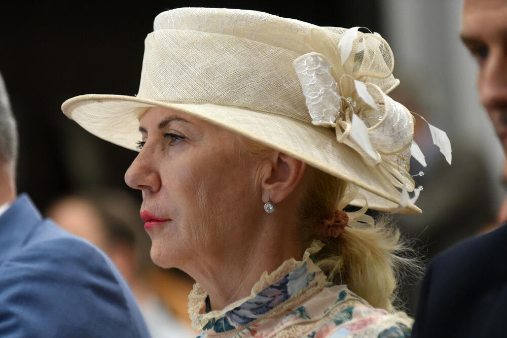 Ana Đukanović juče iz prvog reda pratila pres konferenciju, Foto: Boris Pejović