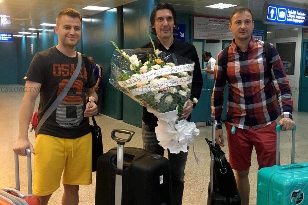 Jovović (u sredini) sa pomoćnicima, Markom Jovanovićem i Zoranom Banovićem, Foto: Sfaksijen, zvanični sajt