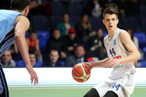 Najveći talenat crnogorske košarke suspendovan zbog greške u...