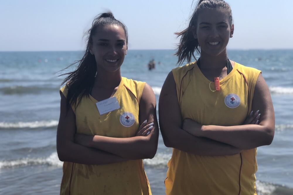 Aleksandra (lijevo) i Slavka, Foto: Privatna arhiva