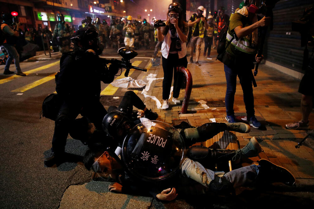Hapšenje na protestu, Foto: Reuters