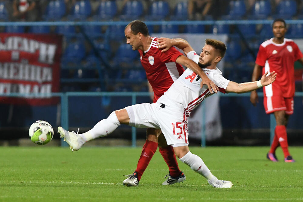 Mirko Raičević (OFK Titograd) na meču protiv CSKA iz Sofije, Foto: Savo Prelević