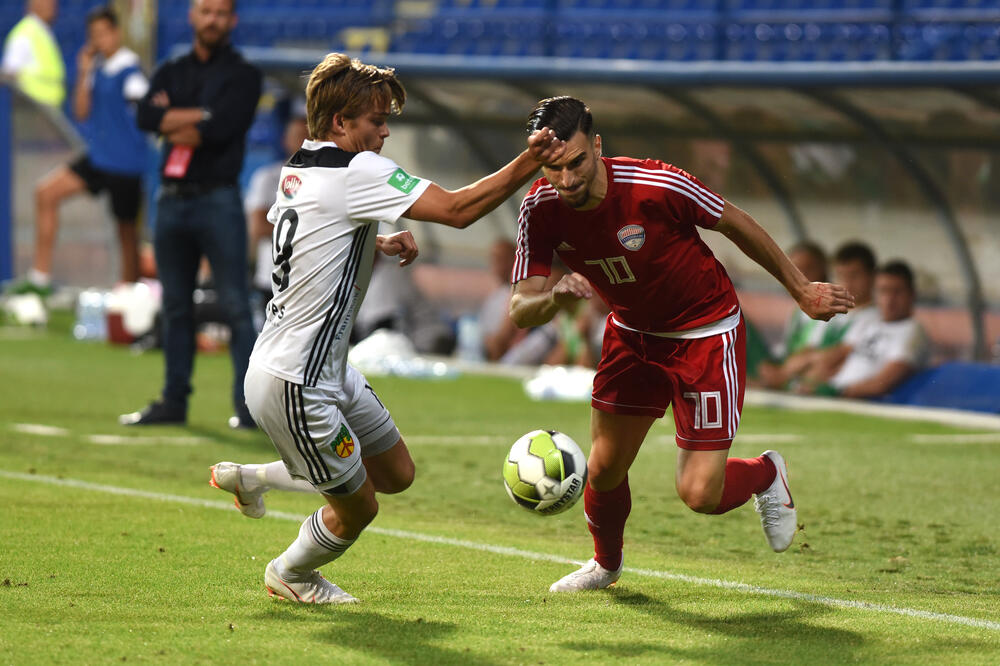 Vasko Kalezić u dresu OFK Titograda, Foto: Savo Prelević