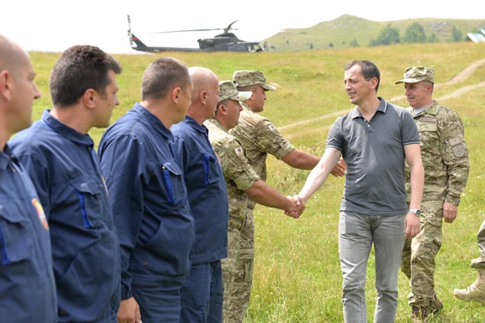Bošković tokom obilaska radova Inžinjerijske čete, Foto: Gov.me