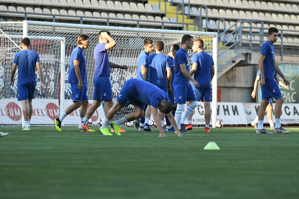 Fudbaleri Budućnosti na treningu u Zaporožju, Foto: Zarja - zvanični sajt