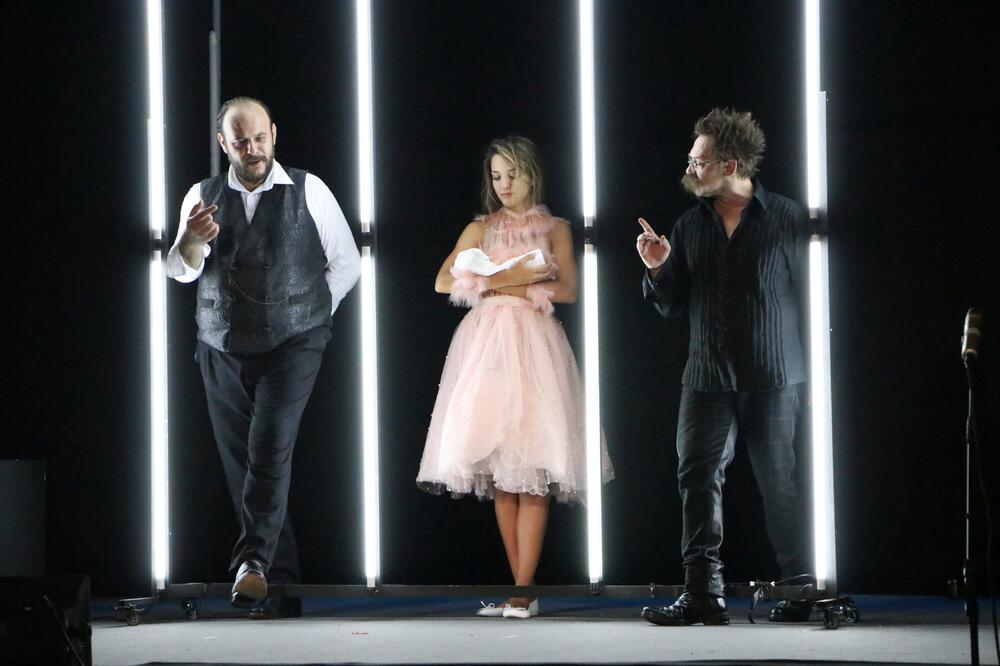 Sa izvođenja predstave "Kad je Niče plakao", Foto: Studio Petović