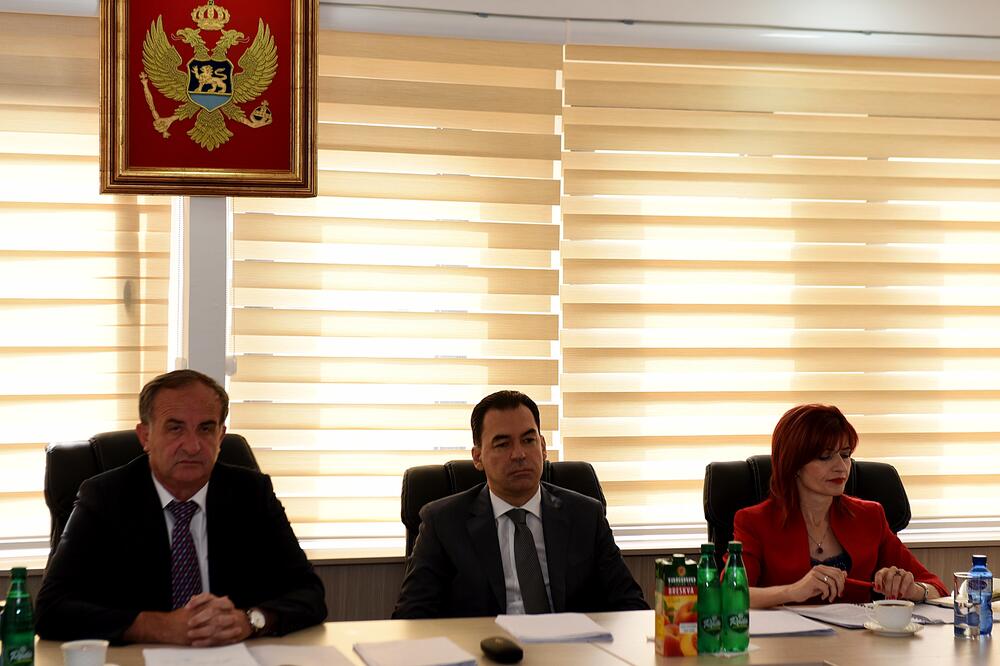 Tri kandidata bili savjetnici sudija koji su odlučivali: Sa sjednice Sudskog savjeta, Foto: Savo Prelević