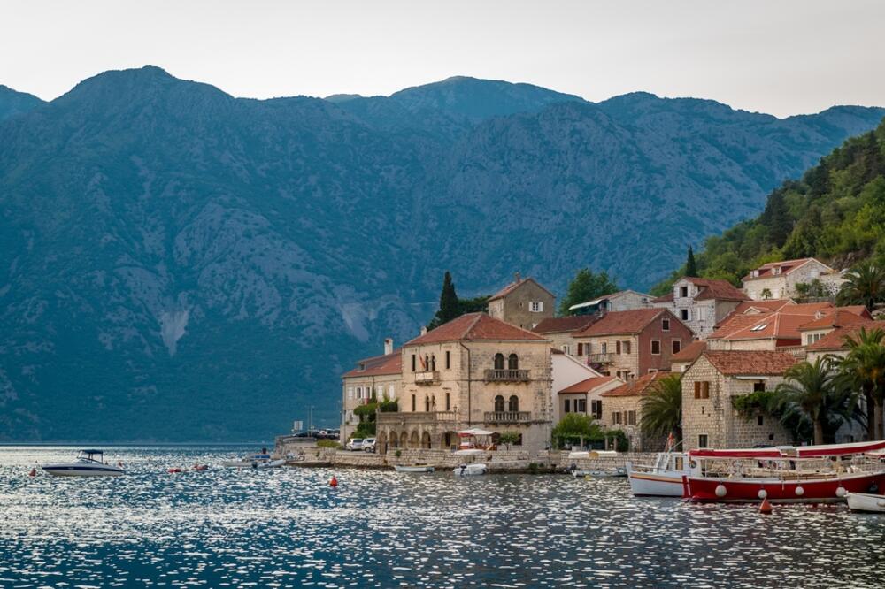 Perast (Ilustracija), Foto: Shutterstock