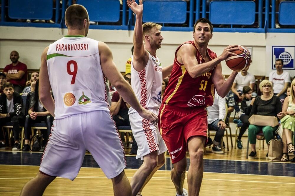 Milko Bjelica na meču protiv Bjelorusije u Nikšiću, Foto: Fiba.basketball