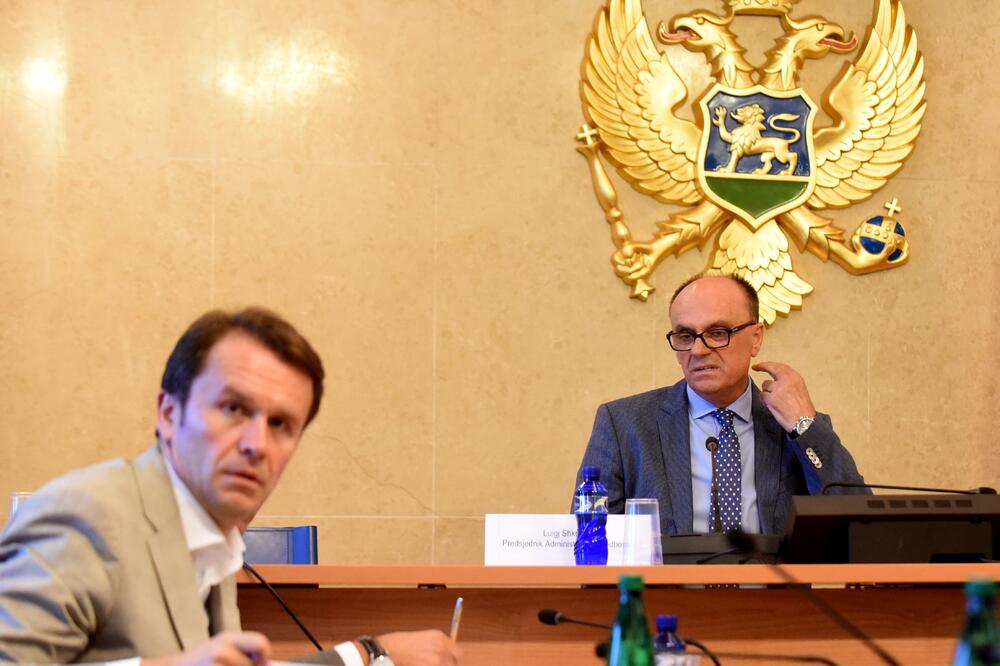 Sa jedne od sjednica Administrativnog odbora, Foto: Boris Pejović