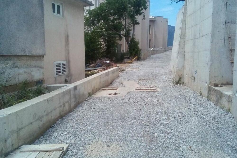 Uređenje ulice čekaju tri godine - Cacovo, Foto: Siniša Luković