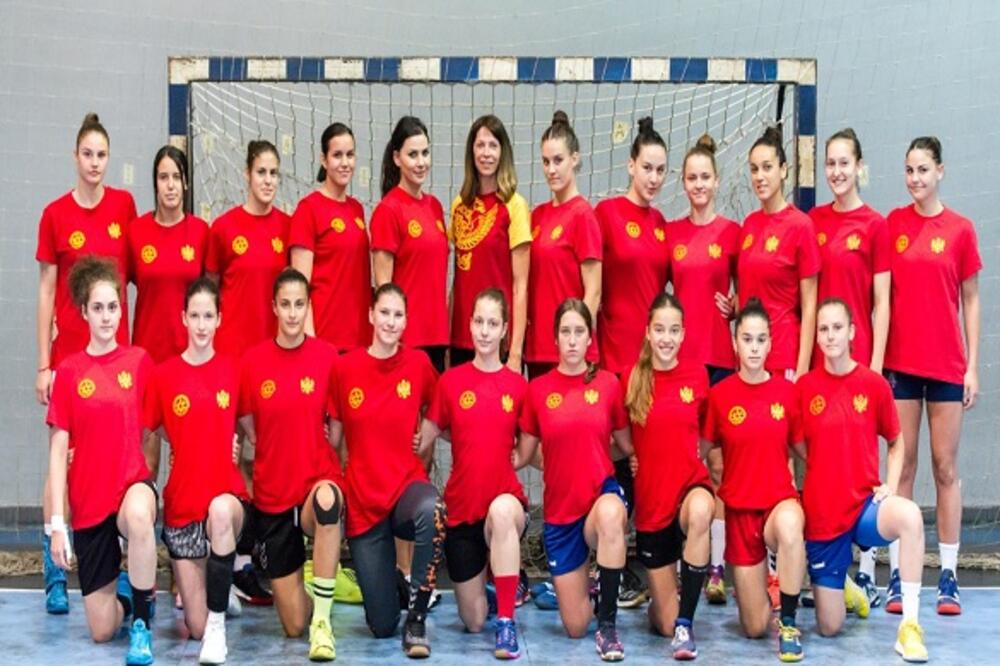 Rukometne kadetkinje Crne Gore