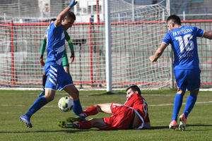 Kreće CFL: Sutjeska "tjera" Budućnost na Stari aerodrom, Titograd...