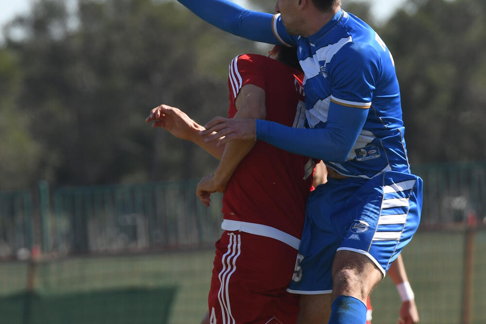 Večeras pod reflektorima: Sa meča Titograd - Sutjeska iz prošle sezone, Foto: Savo Prelević