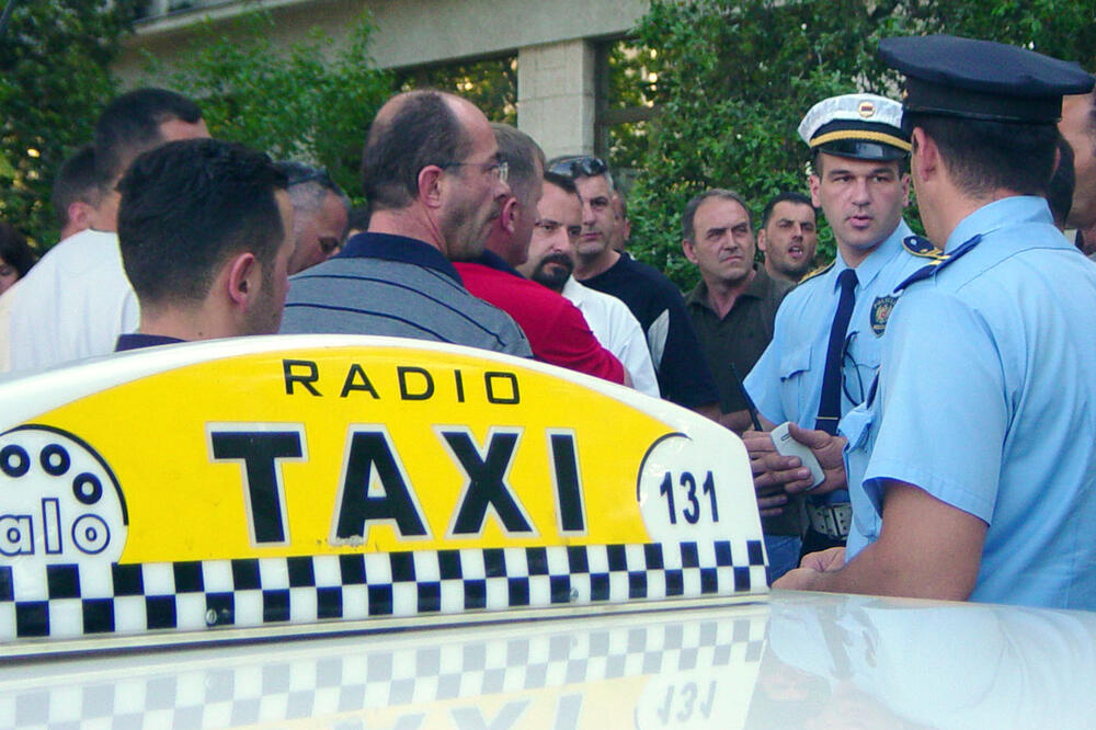 Sa jednog od ranijih protesta taksista (ilustracija), Foto: Boris Pejović