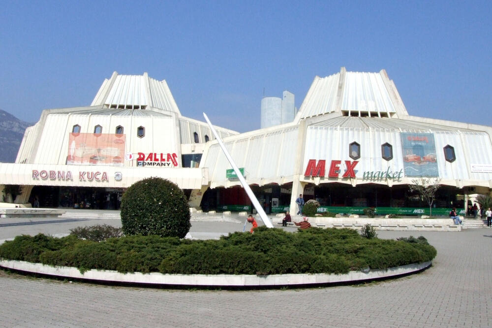 Na kraju juna 2018. u plusu od 2,7 miliona: Robna kuća “Izbor”, Foto: Vijesti