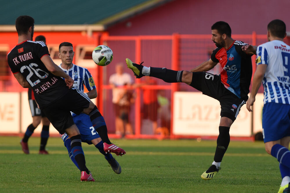 Detalj sa meča Budućnost - Rudar na stadionu OFK Titograda, Foto: Savo Prelević