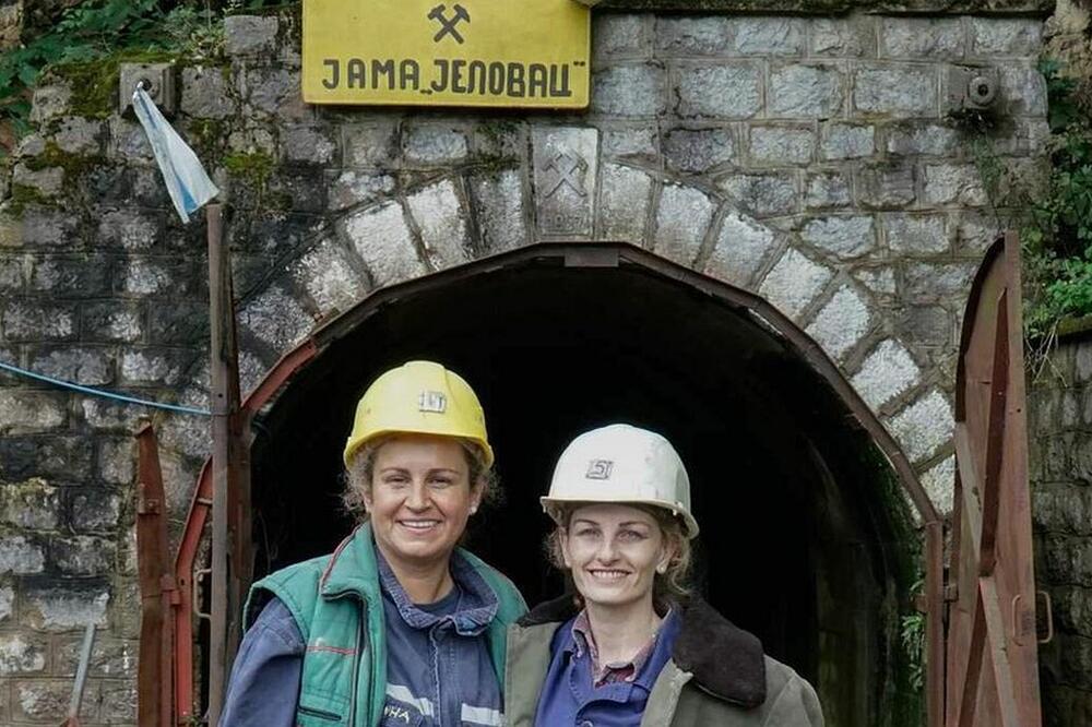 Jasmina Simić (levo) sa koleginicom u rudniku Resavica, Foto: Marija Đoković