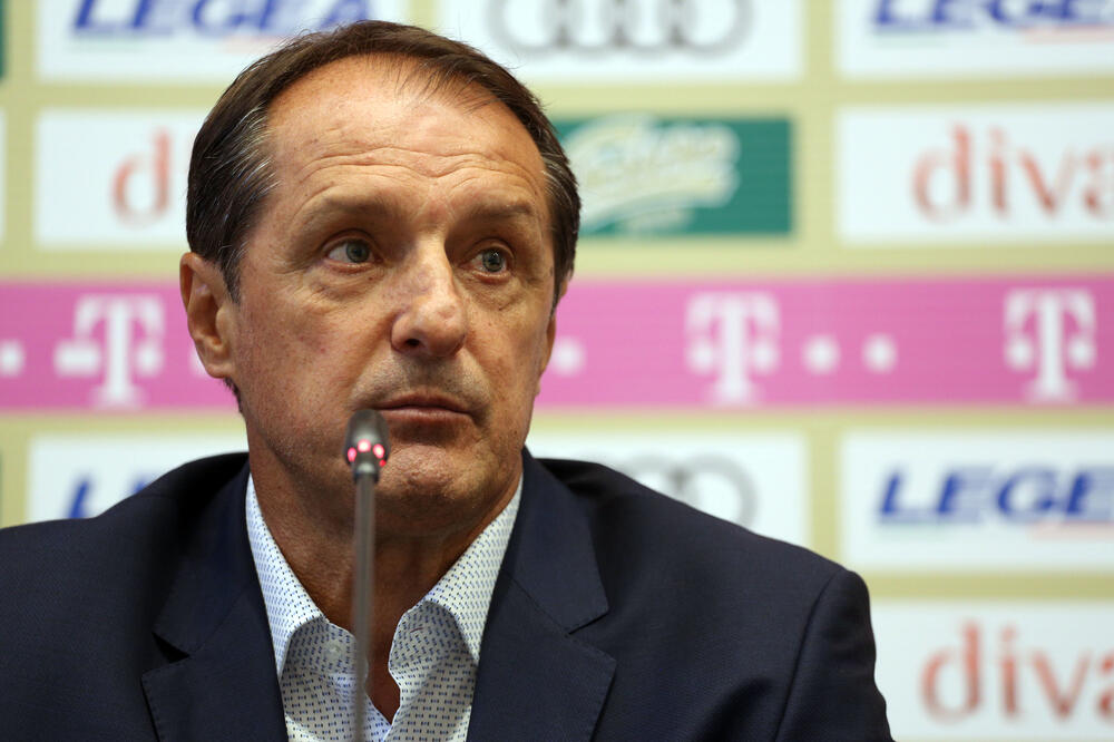 Faruk Hadžibegić, Foto: Savo Prelević