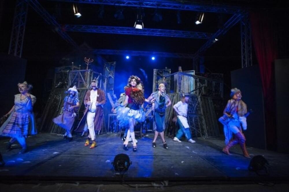 Scena iz komedije "Ventilator", Foto: Grad teatar