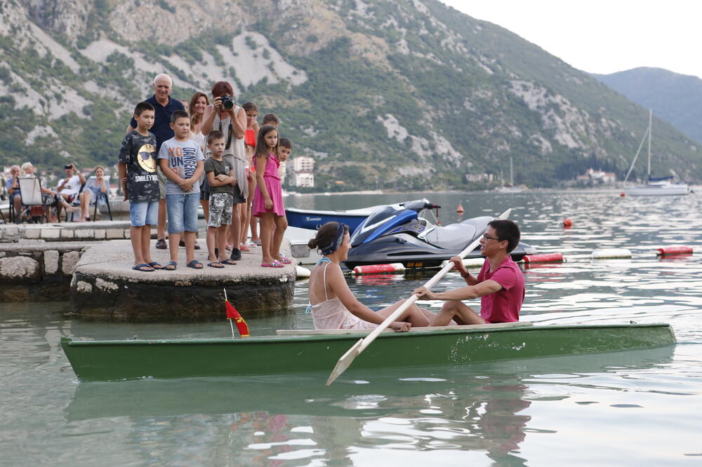 Gondola ljubavi i mira, Foto: Nenad Mandić