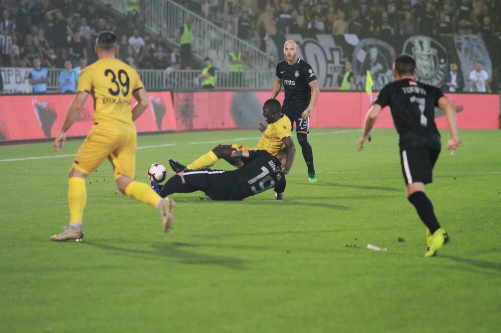 Sa meča Partizan - Malatija, Foto: MILOS MISKOV