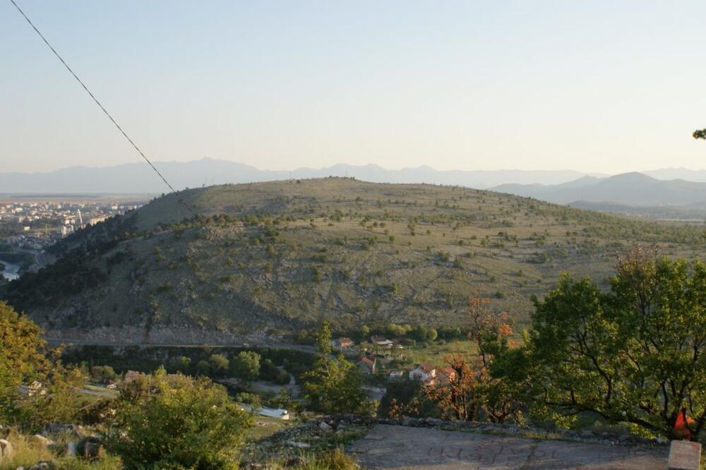 Lokacija na Veljem brdu na kojem bi se gradila solarna elektrana, Foto: Szenergy.de