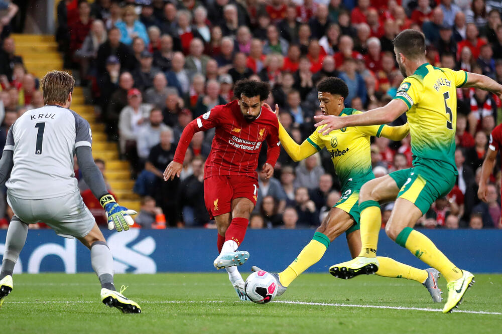 Salah pogađa za 2:0, Foto: CARL RECINE