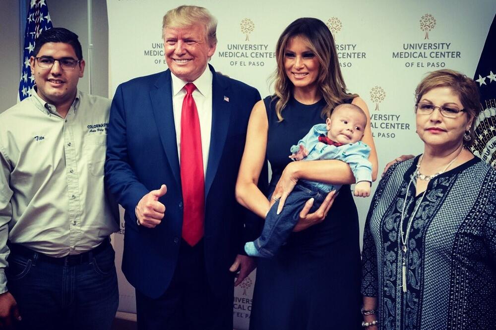 Predsjednik SAD je čak podigao palac, Foto: Twitter