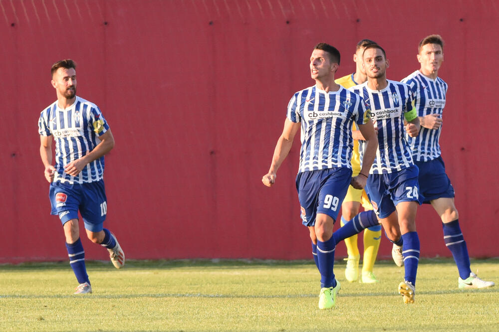 Dejan Zarubica slavi gol protiv Podgorice, Foto: Savo PRELEVIC