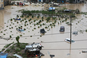 Tajfun u Kini odnio 28 života, više od milion ljudi evakuisano