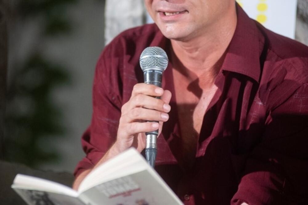 Čitanje ga je uvuklo u pisanje: Marko Tomaš, Foto: Grad teatar