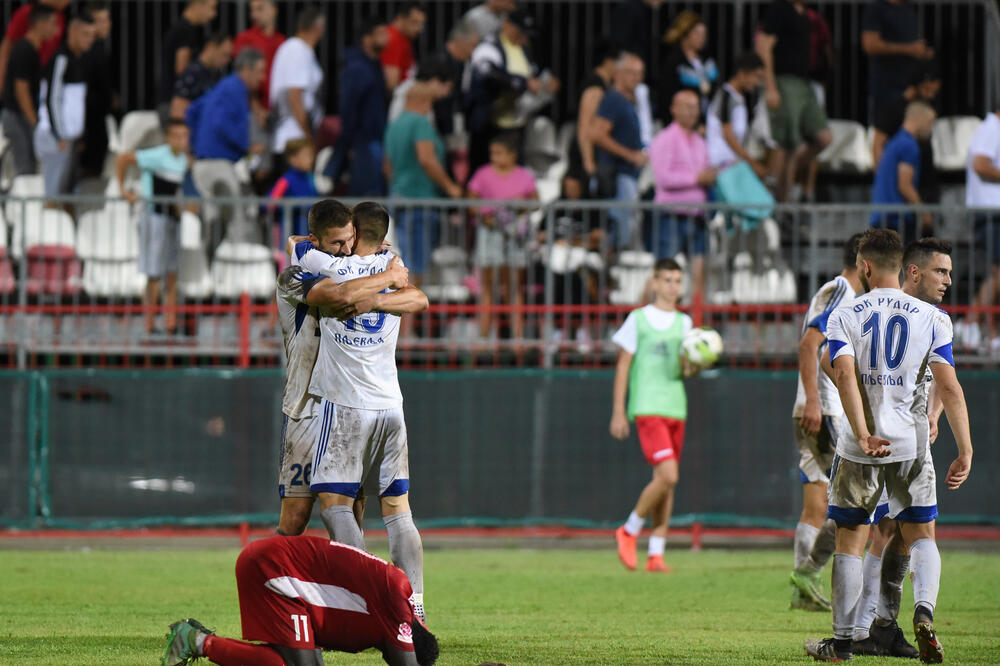 Slavlje fudbalera Rudara i tuga igrača Titograda, Foto: Savo Prelević