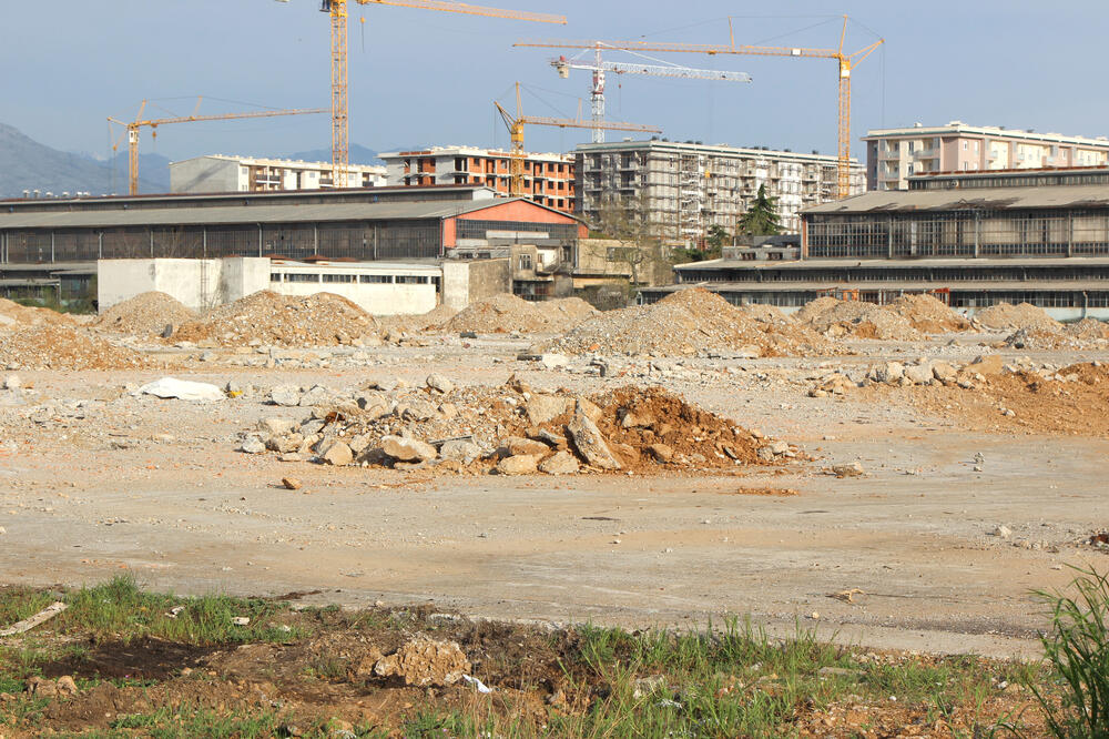 Prostor bivše fabrike prodaju za stembene i poslovne zgrade, Foto: Filip Roganović