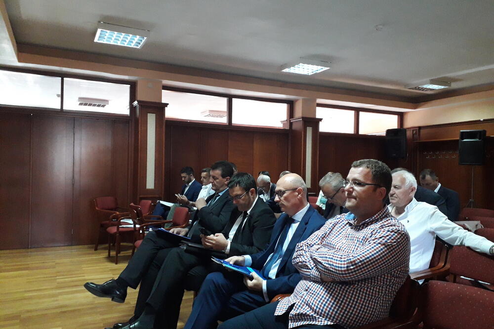 Odbačeni zahtjevi opozicije: Sa vanredne sjednice, Foto: Goran Malidžan