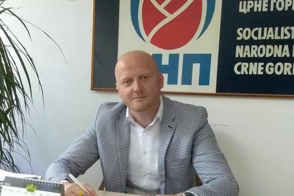 Vukić DPS-u: Poštujte zakone, ne tumačite ih iz ugla zahvalnosti prema lojalnima