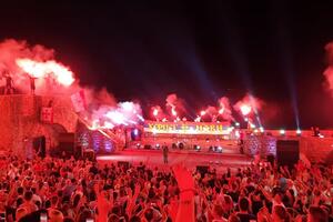 Državni udar na pjeni od mora