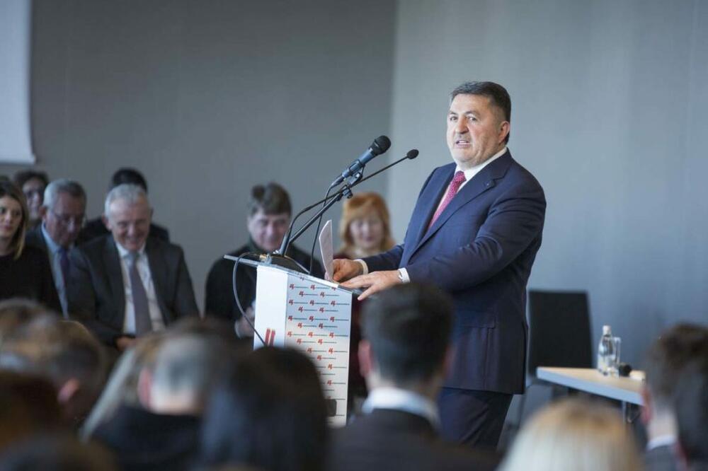 Dragan Purko Ivančević, Foto: Crnogorska, Crnogorska