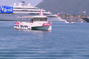 Uspostavljen brodski putnički prevoz između Tivta i Herceg Novog
