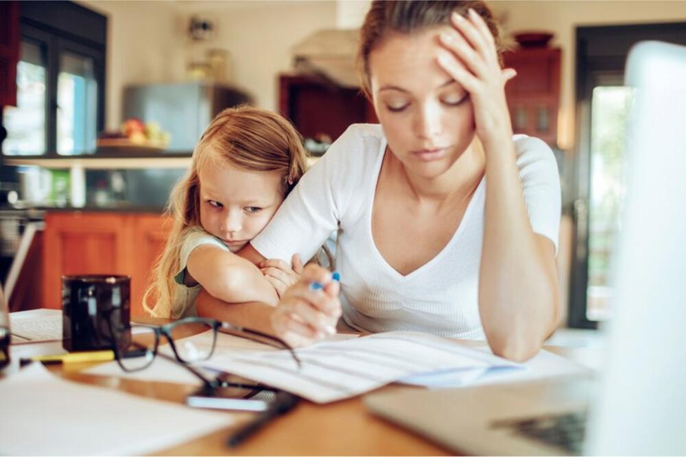 Ljudi u tridesetim najčešće žongliraju između porodice i posla, Foto: Getty Images