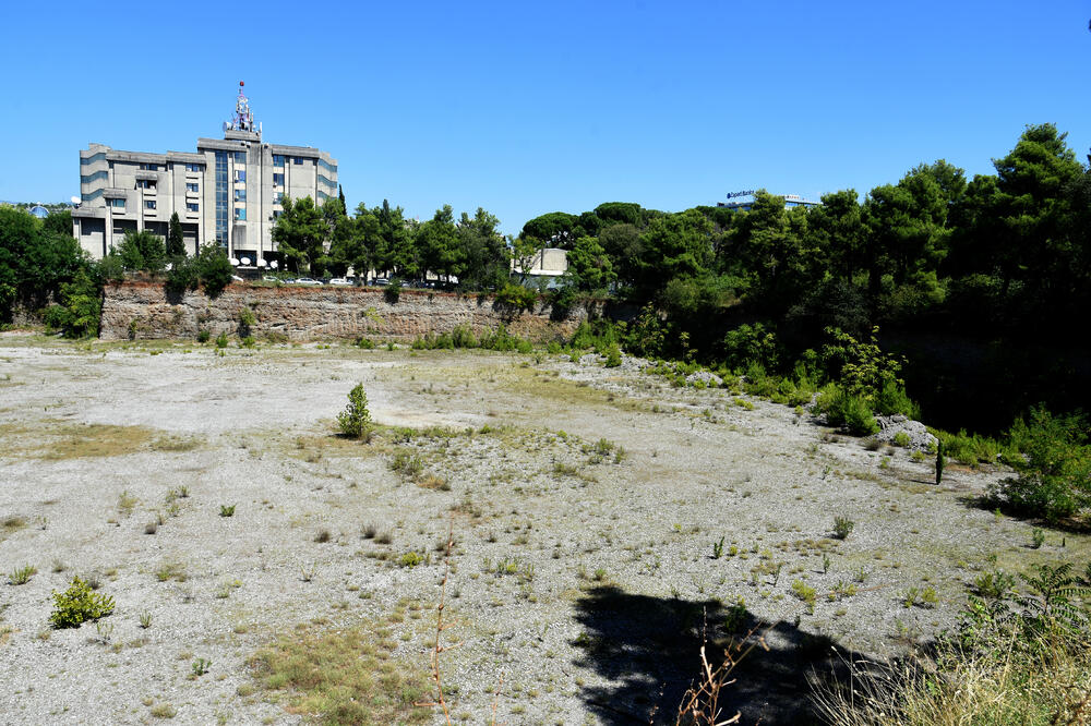 Lokacija iza zgrade RTCG–a, Foto: Boris Pejović