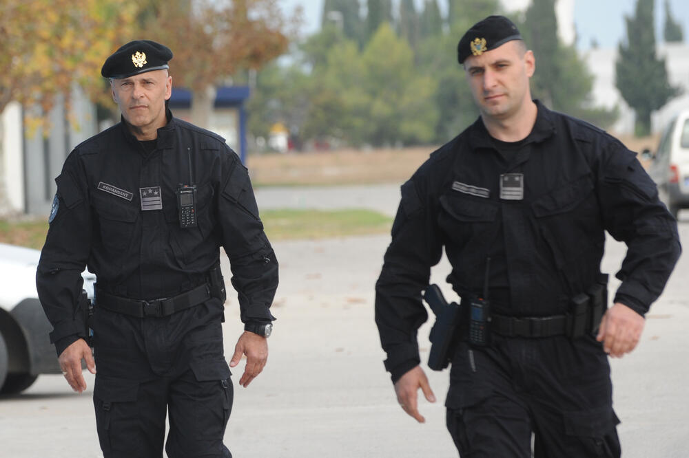 Banović (desno) dok je bio u Specijalnoj antiterorističkoj jedinici, Foto: Savo Prelević